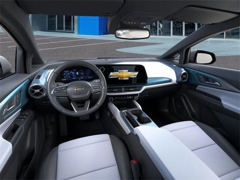 New 2026 Chevrolet Equinox EV LT image 15