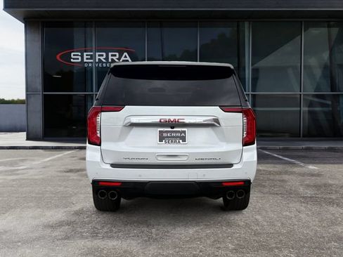 Used 2023 GMC Yukon Denali AWD/4WD image 4