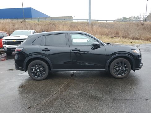Used 2025 Honda HR-V Sport image 3