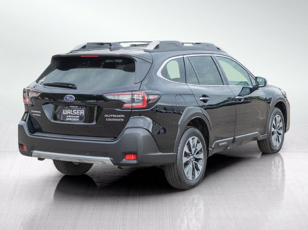 Used 2023 Subaru Outback Touring XT AWD/4WD image 5