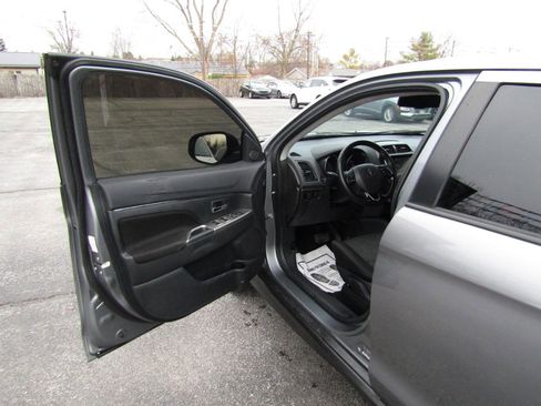 Used 2020 Mitsubishi Outlander Sport SE image 15