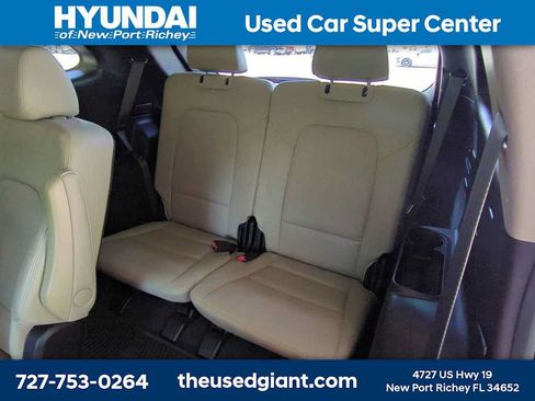 Used 2015 Hyundai Santa Fe Limited w/ Option Group 04 FWD image 12