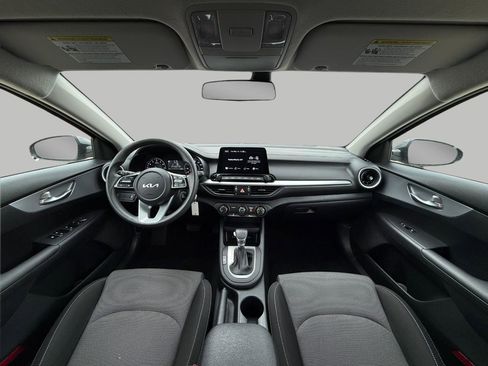 Used 2023 Kia Forte LXS FWD image 5
