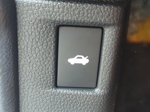 Used 2024 Honda Accord Sport image 11