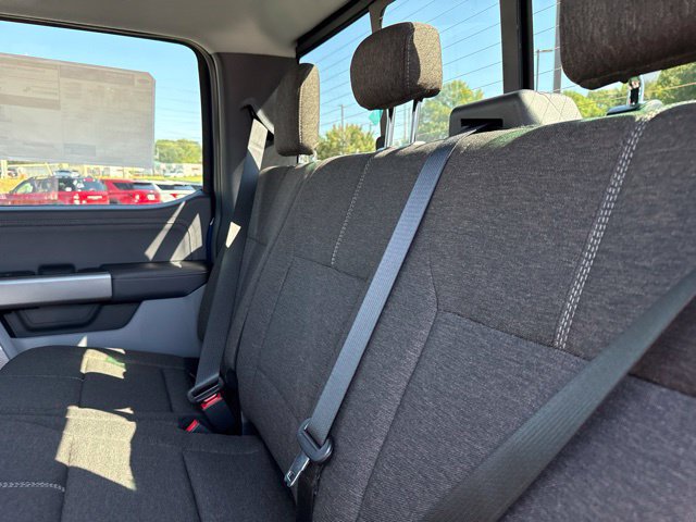 New 2027 Ford F250 XLT w/ XLT Premium Package AWD/4WD image 16