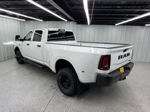 New 2026 RAM 3500 Tradesman AWD/4WD image 4