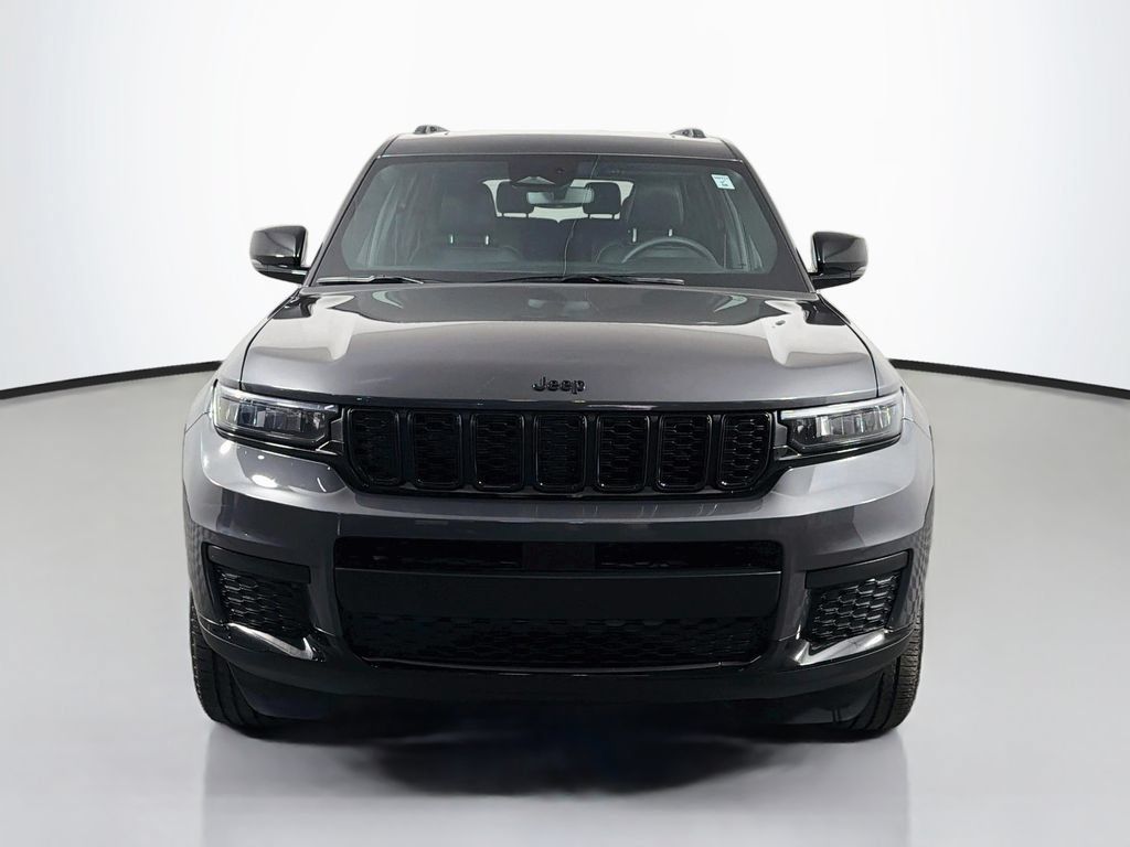 Used 2024 Jeep Grand Cherokee L Altitude AWD/4WD image 2