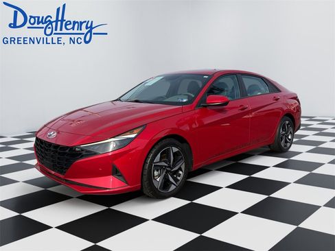 Used 2023 Hyundai Elantra SEL w/ Convenience Package image 1
