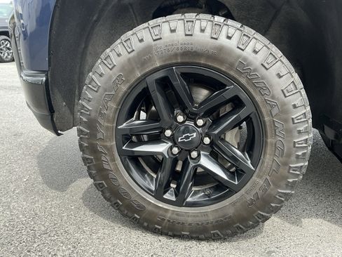 Used 2021 Chevrolet Silverado 1500 LT Trail Boss AWD/4WD image 9