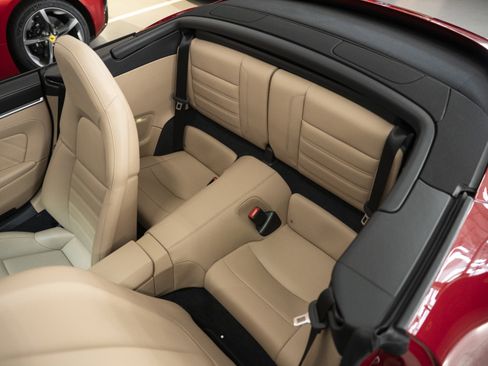 Used 2023 Porsche 911 Carrera 4S image 46