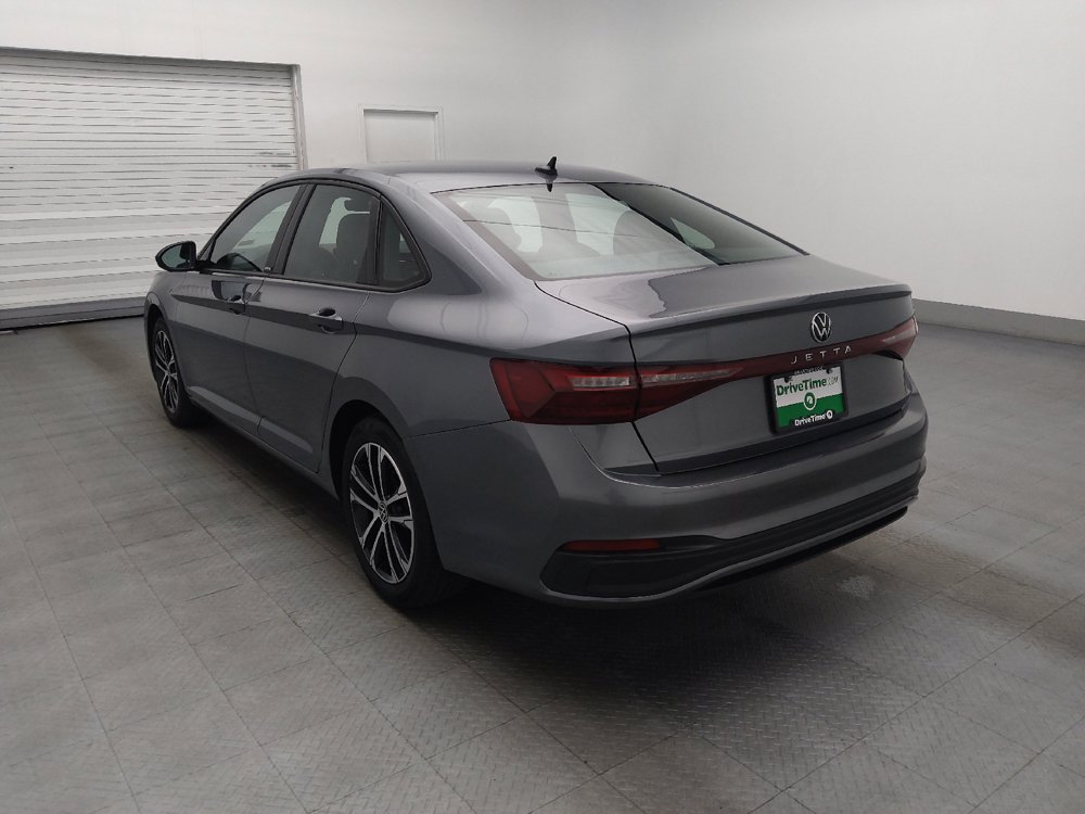 Used 2025 Volkswagen Jetta Sport FWD image 5