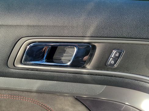 Used 2019 Ford Explorer XLT w/ Equipment Group 202A image 29