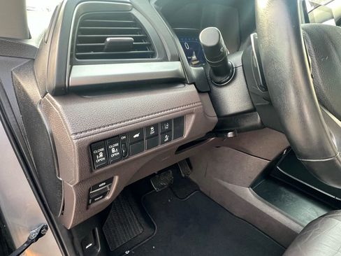Used 2019 Honda Odyssey EX-L image 27
