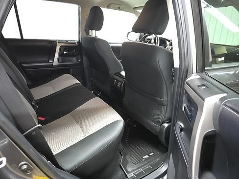 Used 2019 Toyota 4Runner SR5 AWD/4WD image 20