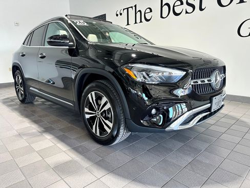 Certified 2025 Mercedes-Benz GLA 250 Exclusive 4MATIC w/ Exclusive Package image 1