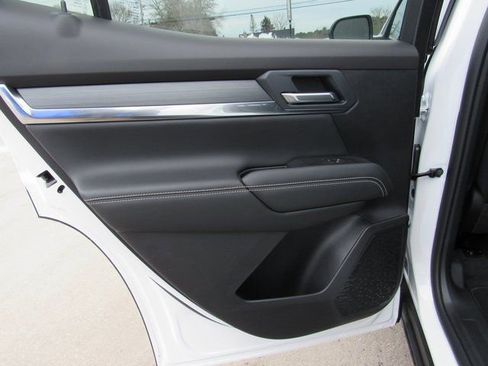 New 2026 GMC Terrain Elevation w/ Elevation Premium Package AWD/4WD image 21