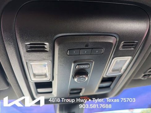 Used 2022 Chevrolet Tahoe Z71 AWD/4WD image 22