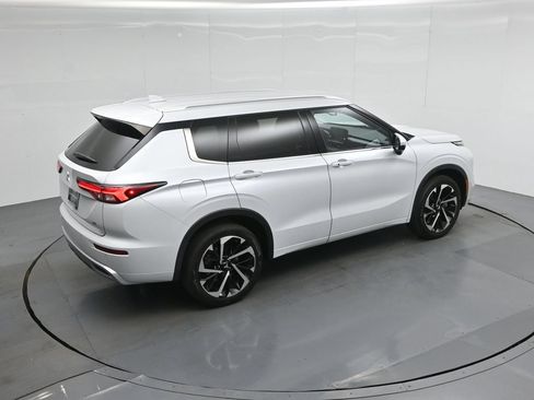 Used 2024 Mitsubishi Outlander SEL FWD image 38