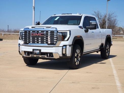 New 2026 GMC Sierra 2500 Denali w/ Denali Reserve Package image 6