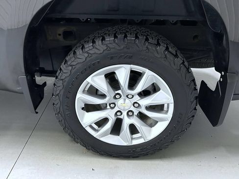 Used 2021 Chevrolet Silverado 1500 Custom w/ LPO, Dark Essentials Package AWD/4WD image 22