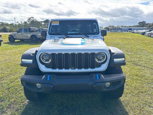 Used 2024 Jeep Wrangler Unlimited Rubicon 4xe image 8