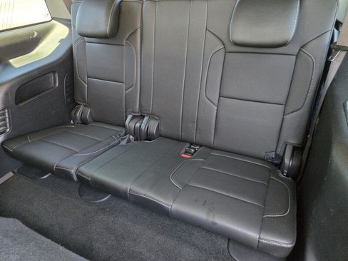 Used 2016 GMC Yukon SLT w/ Open Road Package AWD/4WD image 13