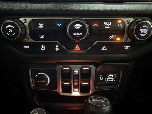 Used 2024 Jeep Wrangler Unlimited Sport AWD/4WD image 48