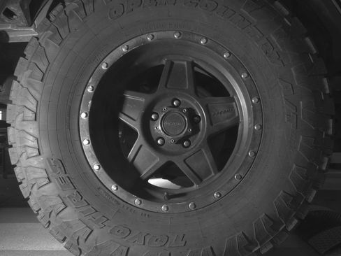 Used 2015 Jeep Wrangler Unlimited Rubicon w/ Connectivity Group AWD/4WD image 14