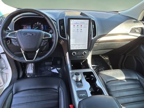Used 2024 Ford Edge SEL AWD/4WD image 16