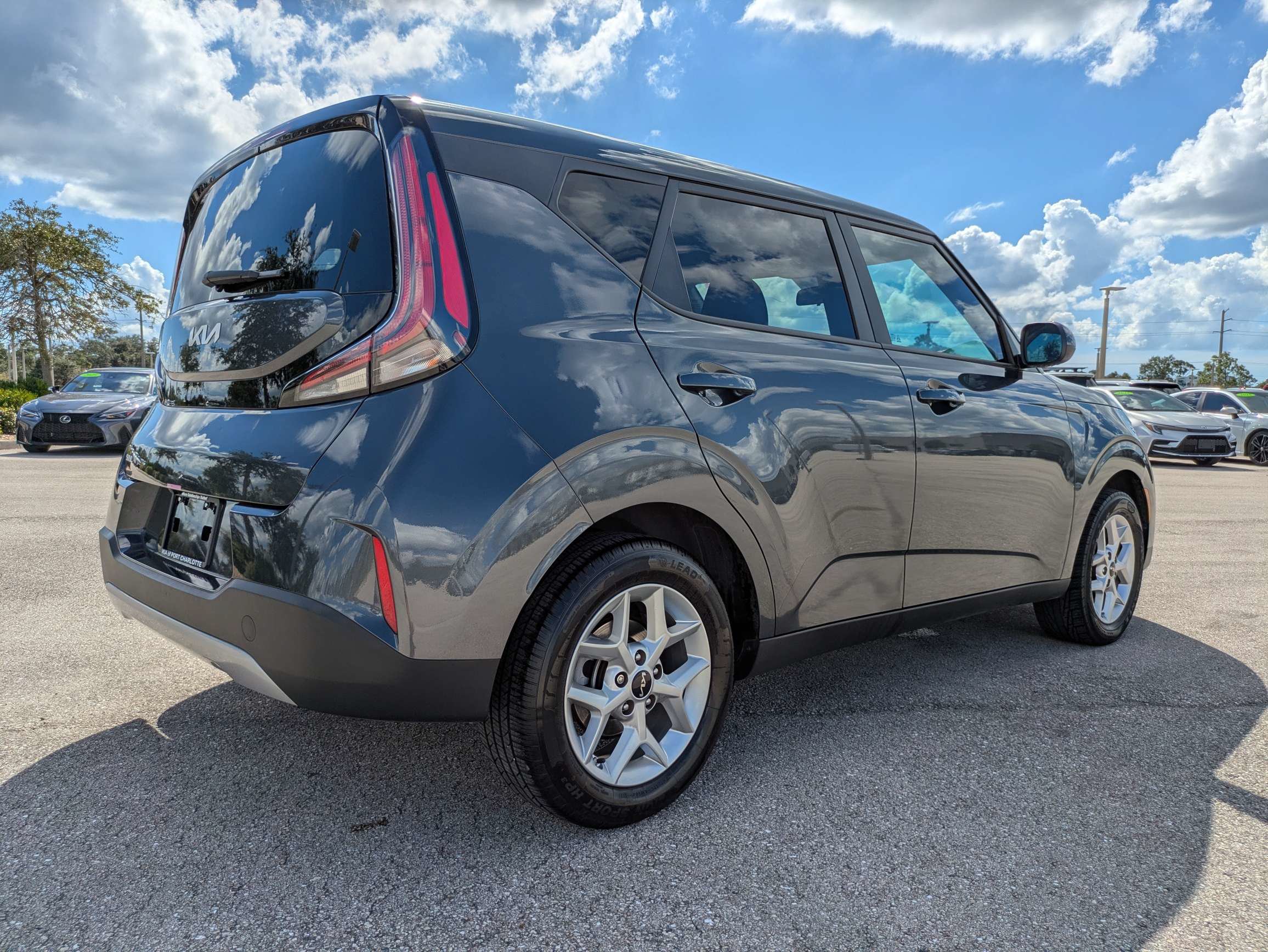 Certified 2024 Kia Soul LX w/ Option Group 015 FWD image 4