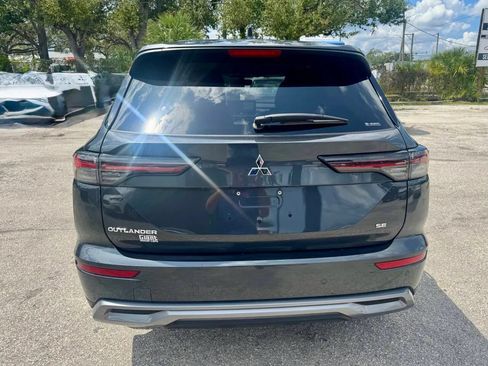 Used 2025 Mitsubishi Outlander SE AWD/4WD image 9
