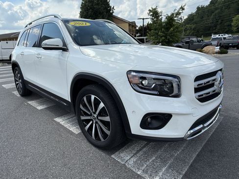 Used 2021 Mercedes-Benz GLB 250 image 3