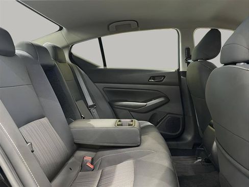 Used 2024 Nissan Altima 2.5 SV AWD/4WD image 22