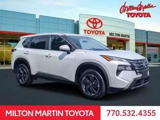 Used 2024 Nissan Rogue SV AWD/4WD video 1