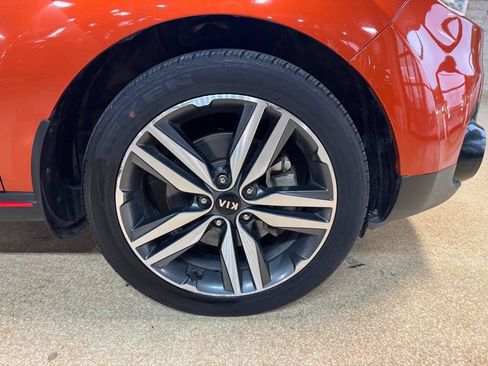 Used 2018 Kia Soul ! w/ Tech Package FWD image 41