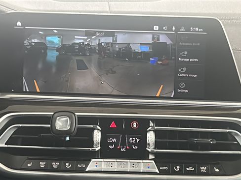 Used 2021 BMW X5 sDrive40i w/ Premium Package RWD image 18