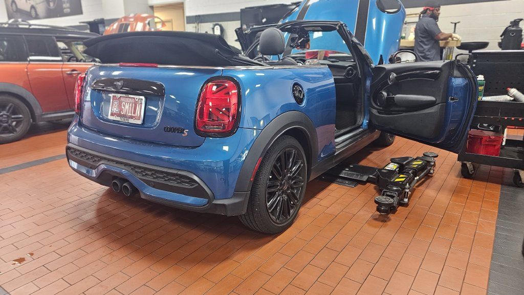Used 2024 MINI Cooper S FWD image 6