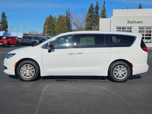 New 2026 Chrysler Voyager LX FWD image 3