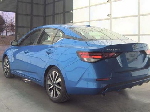 Used 2025 Nissan Sentra SV w/ SV Premium Package image 4