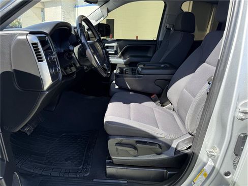 Used 2019 Chevrolet Silverado 1500 LT AWD/4WD image 12