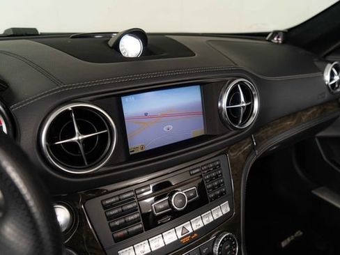 Used 2013 Mercedes-Benz SL 63 AMG image 20