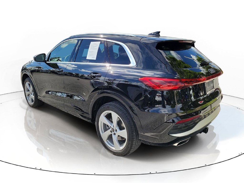Used 2025 Audi Q5 Premium Plus AWD/4WD image 3