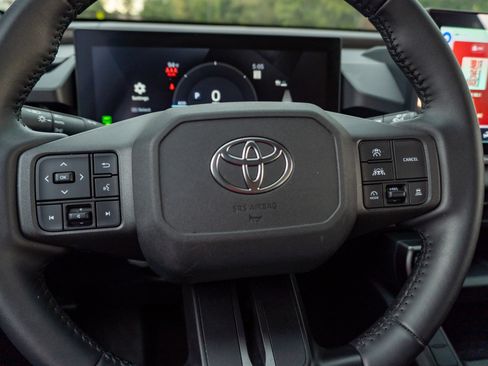 Certified 2026 Toyota RAV4 SE AWD/4WD image 30