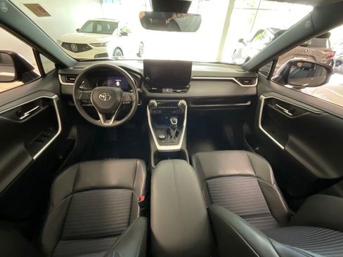 Used 2024 Toyota RAV4 XSE AWD/4WD image 9