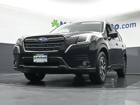 Used 2023 Subaru Forester Premium AWD/4WD image 7