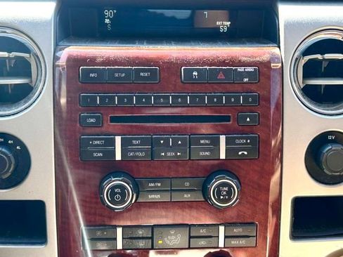 Used 2010 Ford F150 Lariat image 18