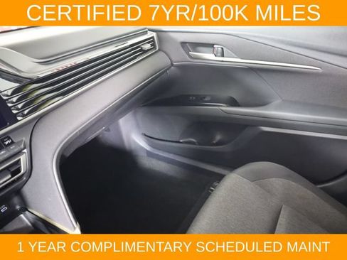 Used 2025 Toyota Camry LE w/ Convenience Package FWD image 14