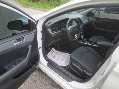Used 2018 Hyundai Sonata SE FWD image 7