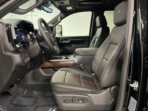 New 2026 Chevrolet Silverado 2500 High Country w/ High Country Premium Package AWD/4WD image 12