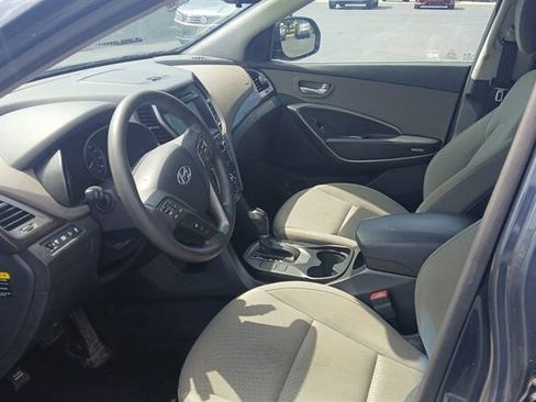 Used 2019 Hyundai Santa Fe XL SE FWD image 9
